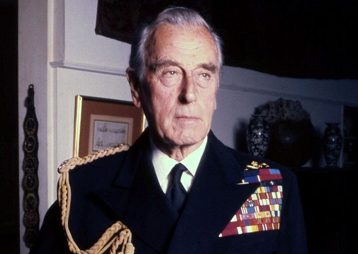 Image Credit https://upload.wikimedia.org/wikipedia/commons/thumb/f/f0/Lord_Mountbatten_Navy_Allan_Warren.jpg/1200px-Lord_Mountbatten_Navy_Allan_Warren.jpg