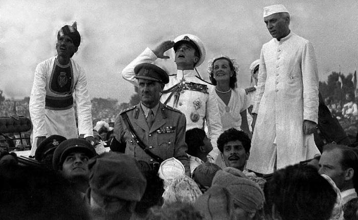 Image Credit :https://www.firstpost.com/photos/images-how-india-ushered-in-its-first-independence-day-418724.html